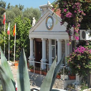 Akyali Hotel